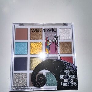Wet n wild nightmare before Christmas eyeshadow palette